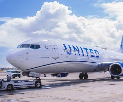 Boeing 737 von United Airlines: Solch ein Flugzeug entging nur knapp einer Kollision. 