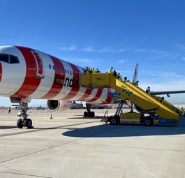 condor boeing 757 abschied wien 01