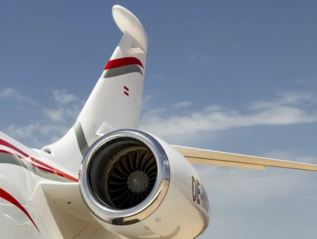 Dassault Falcon von Skyside: Unheimliche Begegnung über Spanien.-