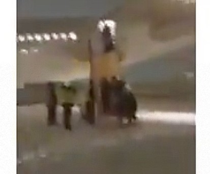 Der Airbus A319 im Schnee: Keine Verletzten.