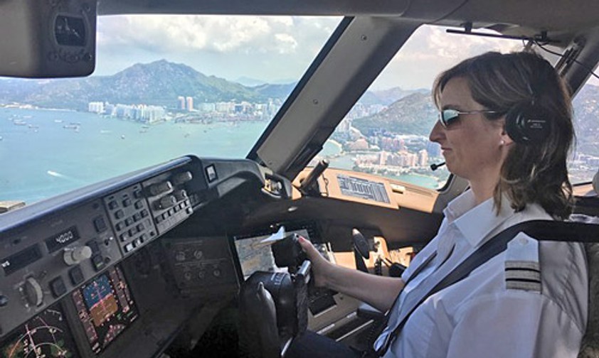 Sabine Aspelmeyer ist First Officer auf der Boeing 777