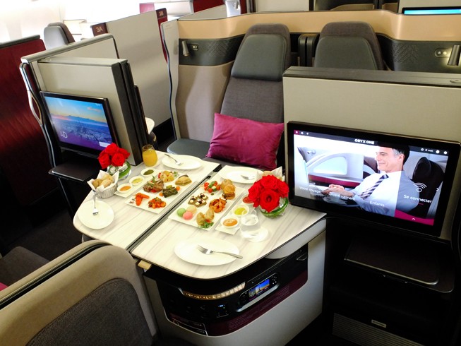 Qatar Airways' Business Class (Symbolbild): Es gibt schlimmere Orte zum Übernachten.