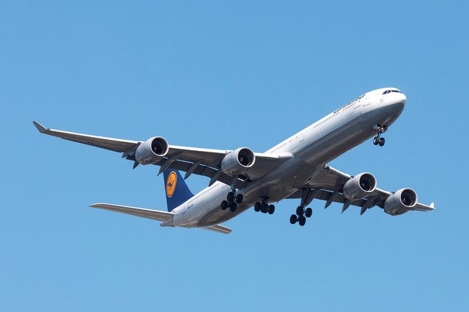 Die D-AIHW bei der Landung in Washington - auf einem ihrer letzten Flüge.