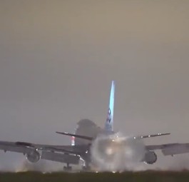 Retro-Jumbo nach harter Landung außer Gefecht