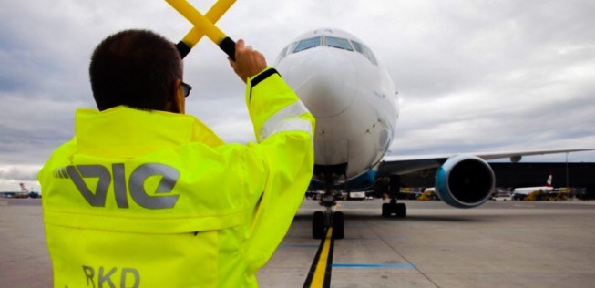 Arbeiter am Flughafen Wien: Finanzmanager haben bald noch mehr zu sagen.