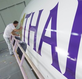 Flieger von Thai Airways in der Fertigung: Staatliche Untersuchung kritisieren die Einflottung von Airbus A340.