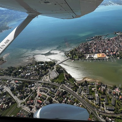 Rundflug zur Aero Friredrichshafen: Blick auf die Insel Mainau