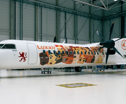 Die De Havilland Canada Dash 8-400 mit dem Kennzeichen LX-LGF von Luxair ...