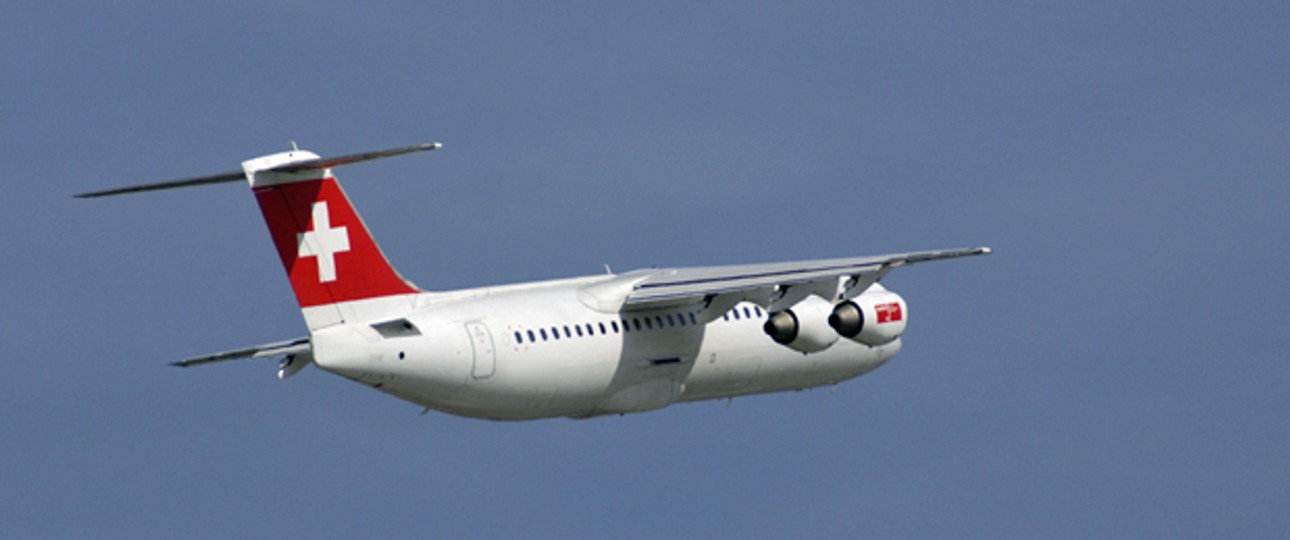 Avro 100 von Swiss: Heikle Begegnung über Süddeutschland.