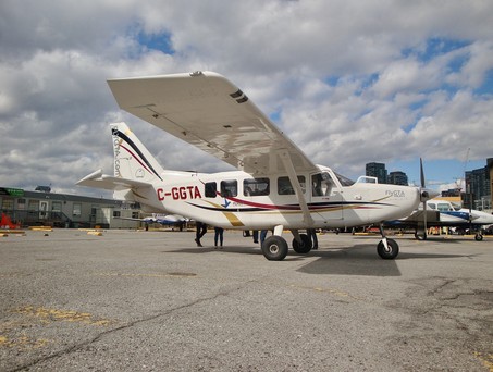 Gippsaero GA8 Airvan von Fly GTA: Die Airline bietet auch Charterdienste und Rundflüge an.