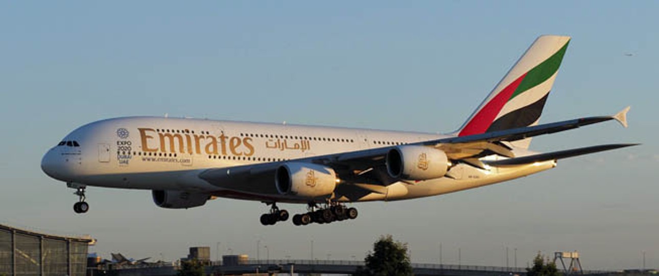 A380 von Emirates: Es ist noch nicht klar, mit welchem Flugzeugtyp die Golfairline die Verbindung bedienen wird.