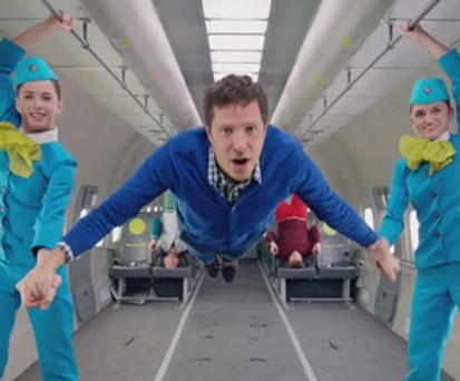 Auf Parabelflug entsteht geniales Musikvideo