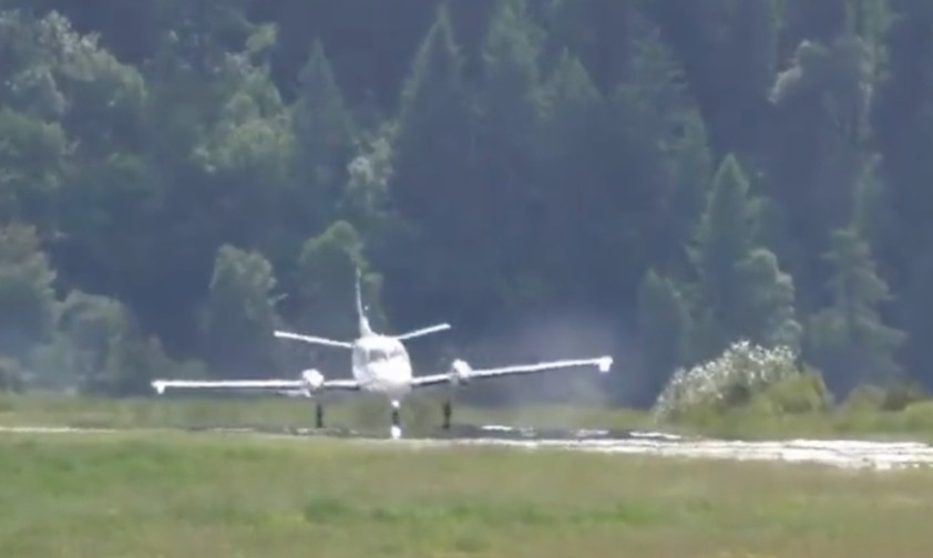 Der Moment des Aufsetzens: Nicht nach Lehrbuch.