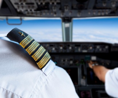 Cockpitpersonal bei der Arbeit: Wo verdient man in Europa am meisten?