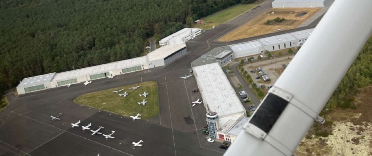 Der Flugplatz Schönhagen nach dem Start.