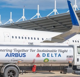 Ein Airbus A321 beim Betanken: Welche Jets vom aktuellen Problem betroffen sind, hängt von der Seriennummer der Kraftstoffpumpen im Tanksystem des Fliegers ab.