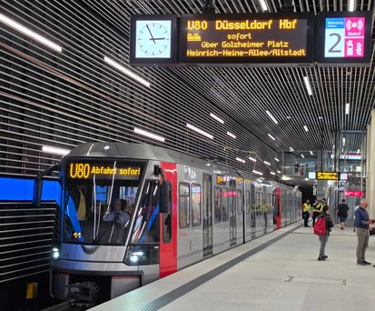 Flughafen Düsseldorf U-Bahn 13