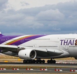 Thai Airways International: Die angeschlagene Fluglinie hat kürzlich <a href="https://www.aerotelegraph.com/thai-airways-beendet-kapitel-a380-a330-und-747">das Aus der A380 beschlossen</a>.