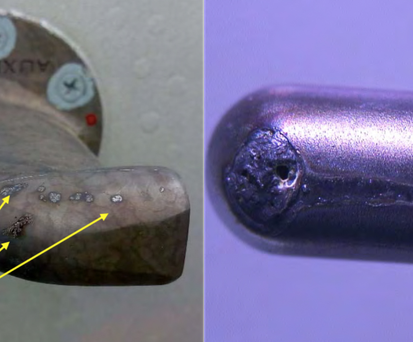Spuren von Blitzeinschlägen: Auf der linken Seite zeigen die Ermittler einen betroffenen Temperatur-Sensor. Rechts ist ein beschädigter Vereisungssensor zusehen.