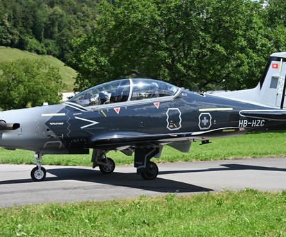 Pilatus PC-21 in ungewöhnlicher Lackierung: Über die HBHZC wird gerätselt.