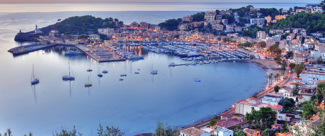 Port de Sóller auf Mallorca: Ab dem 21. Juni öffnet Spanien die Tore für Touristen.