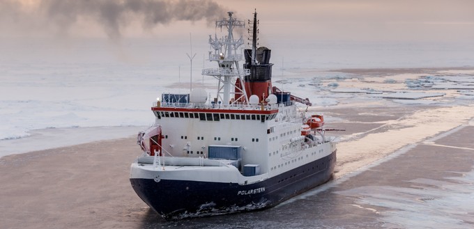 Forschungsschiff Polarstern: Damit reisen die Wissenschaftler nach dem Flug weiter ...