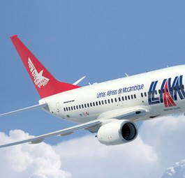 Boeing 737 von LAM: Die Airline kann sie nicht bezahlen.