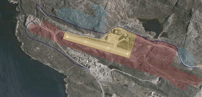 In Nuuk wird der alte Flughafen nicht nur ausgebaut, sondern grundlegend erneuert. Dazu wird die  Start- und Landebahn von 950 Meter auf 2200 Meter verlängert.