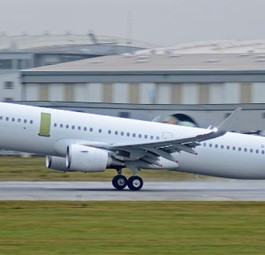A321 mit dem temporären Kennzeichen D-AVXF: Von Hamburg nach Teheran?