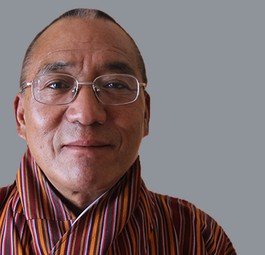 Tandi Wangchuk: «Hinzu kommen die hohen Kosten, das Kerosin muss ja erst nach Bhutan gefahren werden.»
