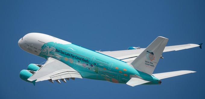 Nicht Käufer, aber kleinster Betreiber war Hi Fly. Die <a href="https://www.aerotelegraph.com/der-club-a380-hat-ein-neues-mitglied">portugiesische Charterairline leaste von Mitte 2018 bis Ende 2020 einen A380</a>, der vorher für Singapore Airlines geflogen war. Der A380 kam zuerst als Passagierjet, dann als Prachter zum Einsatz. Inzwischen wurde er wieder ausgeflottet.