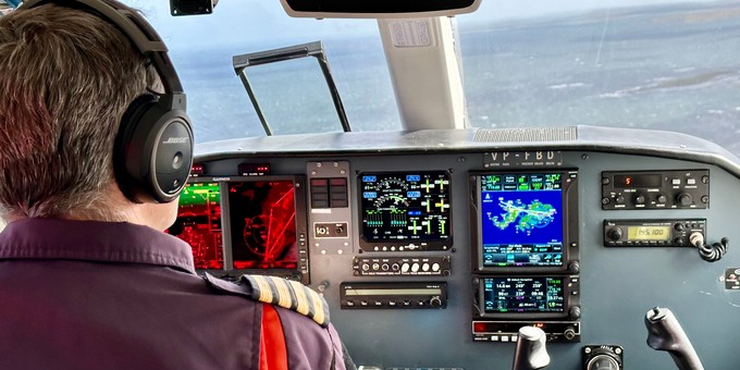 Sechs Pilotinnen und Piloten arbeiten in Vollzeit und zwei in Teilzeit.