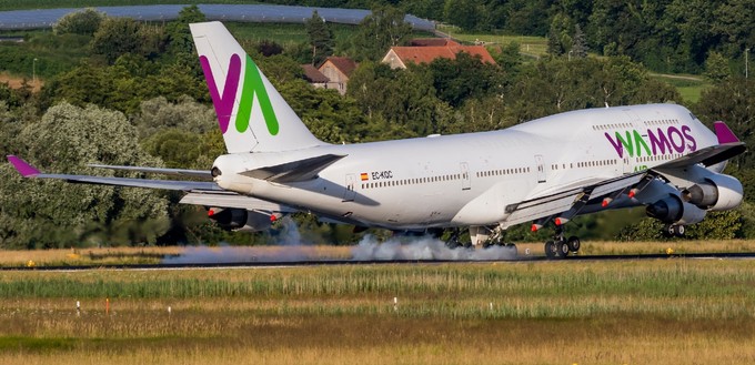 Die spanische Wamos Air ist ebenfalls Jumbo-Jet-Betreiberin - mit fünf Exemplaren der 747-400.