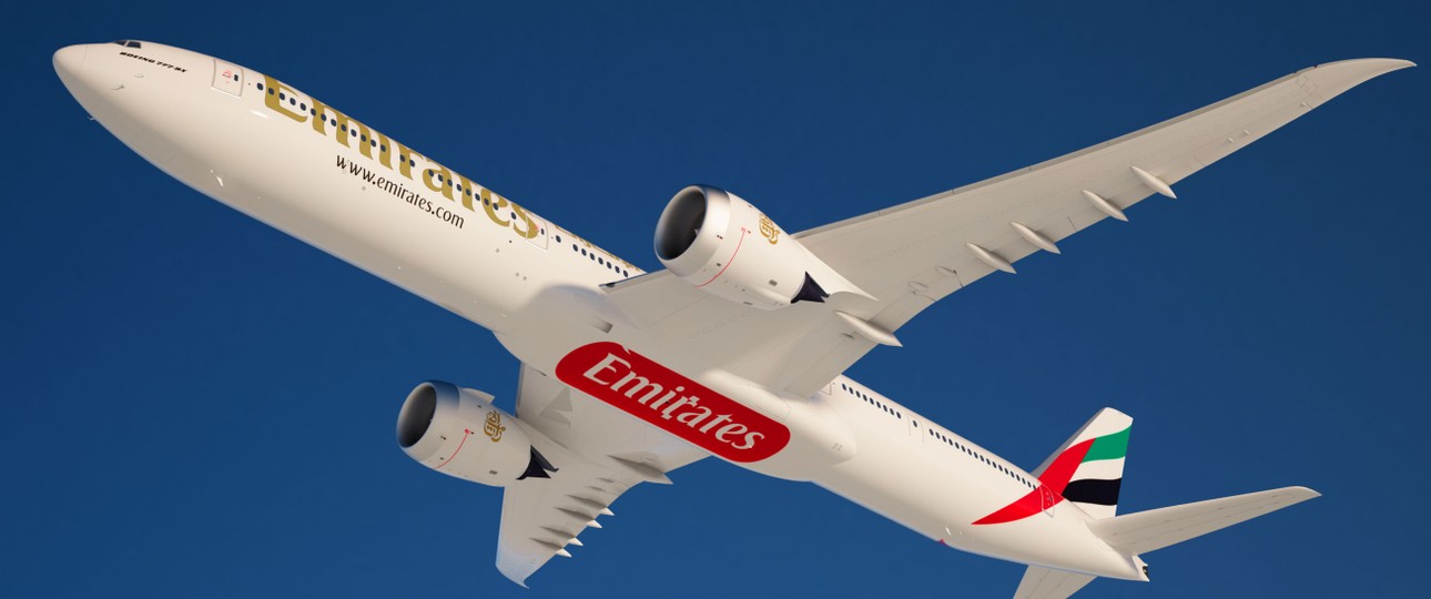 Emirates bestellte 156 Boeing 777X fest und sicherte sich 50 Optionen. Mittlerweile sind es nur noch 115 fixe Orders plus 61 Optionen. Einst gehörten 35 der kleineren Boeing 777-8 zur Bestellung, mittlerweile führen Airline und Hersteller nur noch 777X auf, ohne eine Aufteilung in 777-8 und 777-9 zu nennen.