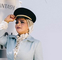 Hanadi Zakaria Hindi: Erste Pilotin Saudi-Arabiens.