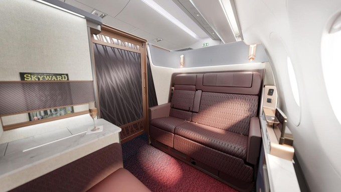 In der First Class bietet Japan Airlines sechs Suiten, die 211 Zentimeter lang sind. Die Anordnung ist 1-1-1.