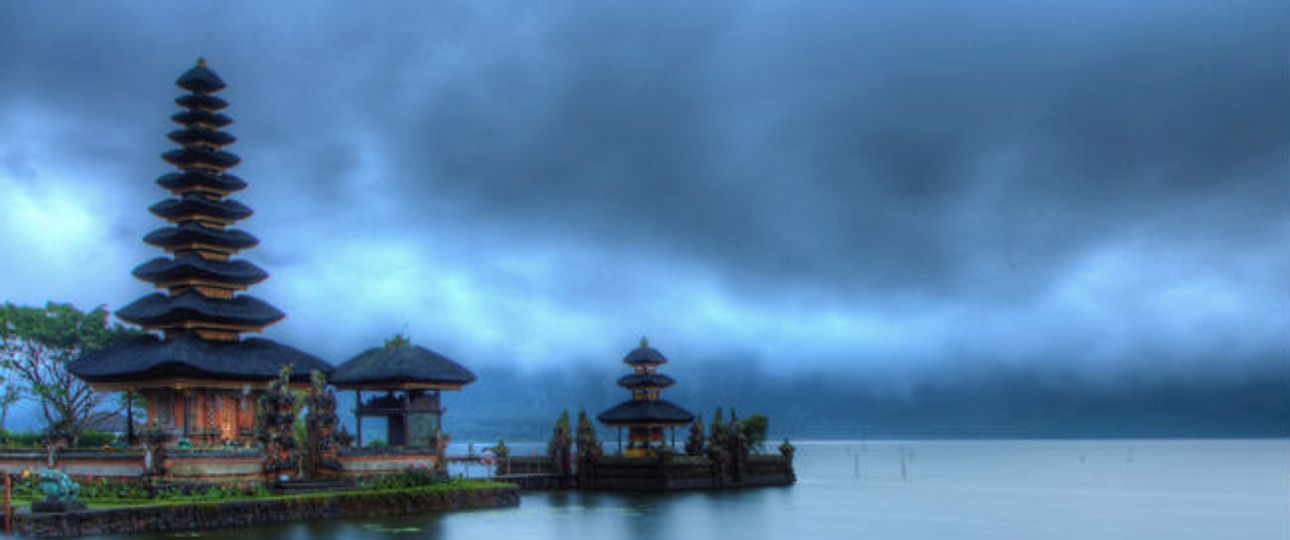 Tempel auf der indonesischen Insel Bali: Die USA vertrauen der Luftfahrtsicherheit im Land wieder.
