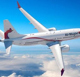 Boeing 737 Max in den Farben von Air Niugini. Die Airline erneuert ihre Flotte.