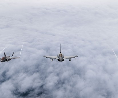 Kampfjets der Nato-Staaten Großbritannien und Tschechien: Größte Verlegeübung steht an.
