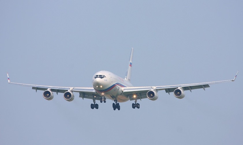 Die Ilyuhsin Il-96 mit dem Kennzeichen RA-96018: In Genf gelandet.