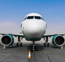 <strong>Donnerstag, 25. Juli:</strong> F<a href="https://www.aerotelegraph.com/flynas-will-75-airbus-a320-neo-und-15-a330-neo">lynas unterzeichnet eine Absichtserklärung für 75 Flugzeuge der Airbus-A320-Neo-Familie und 15 Airbus A330 Neo.</a>