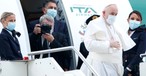 Papst Franziskus bei seiner Abreise: Mit der EI-EIB flog der Pontifex nach Zypern.