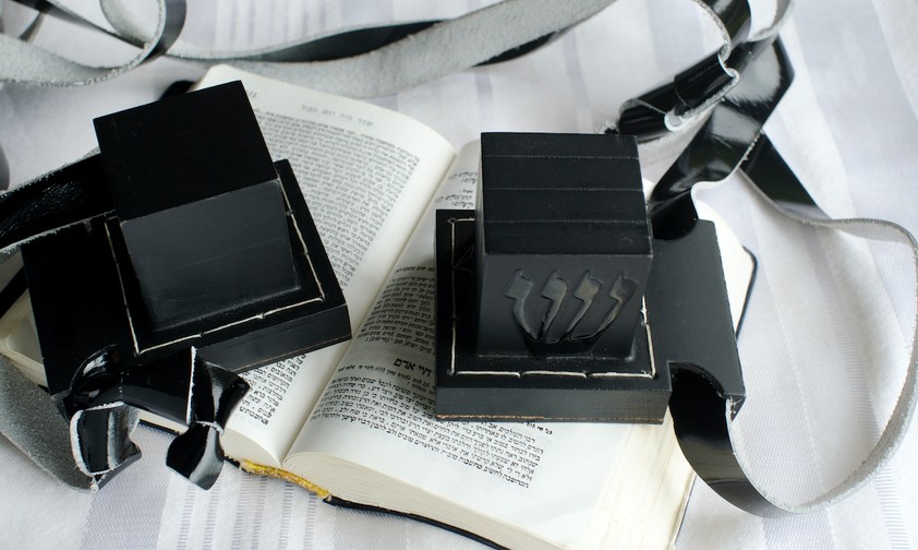 Tora und Tefillin: Wichtig beim Morgengebet.