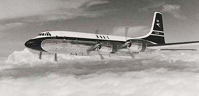 Im vorderen Teil der Bristol Britannia 102 fanden 48 Economy-Passagiere Platz. Die vergrößerte Bristol Britannia 312 hatte Platz für 139 Reisende.