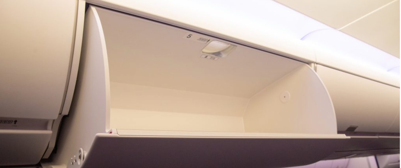 Gepäckfach im Airbus A350: Nach oben schließbar.