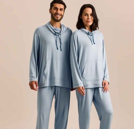 So sieht die neue Loungewear von Emirates aus.