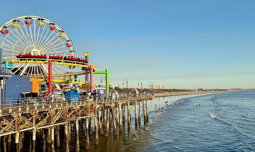 Seebrücke mit Riesenrad