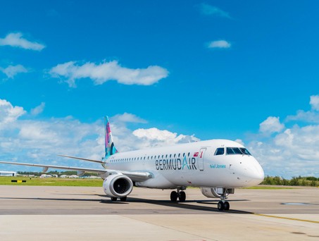 Embraer E-Jet von Bermudair: Die Fluggesellschaft setzt derzeit noch auf E175 und E190.