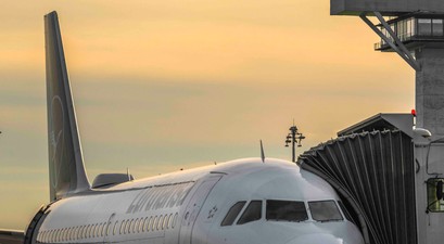 Airbus A319 von Lufthansa am BER: Die Airline fliegt von Frankfurt weniger nach Berlin.