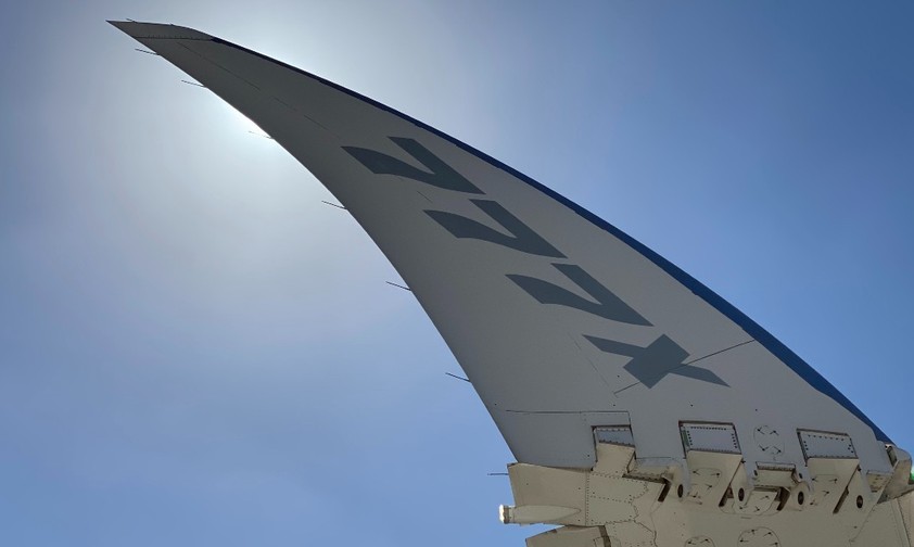 Hochgeklappte Flügelspitze der Boeing 777X